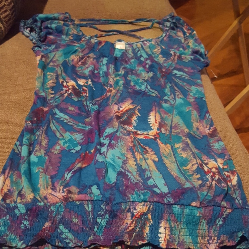 Never worn colorful blouse